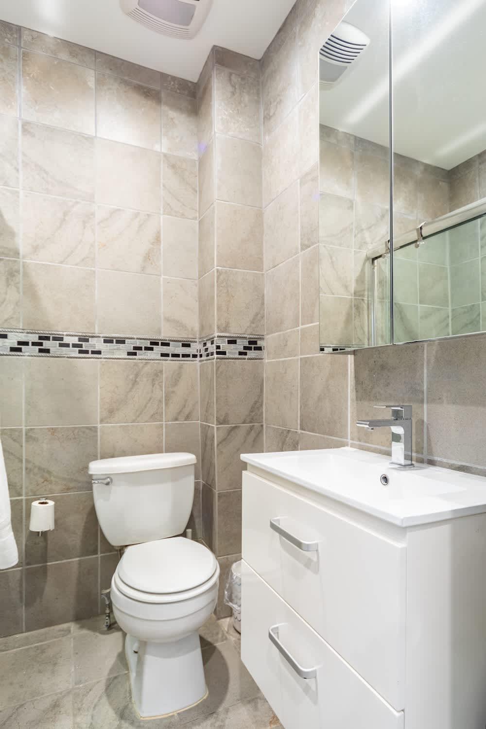 Cozy 4br Townhouse Walk To Fitler Sq & Riverwalk Holiday home