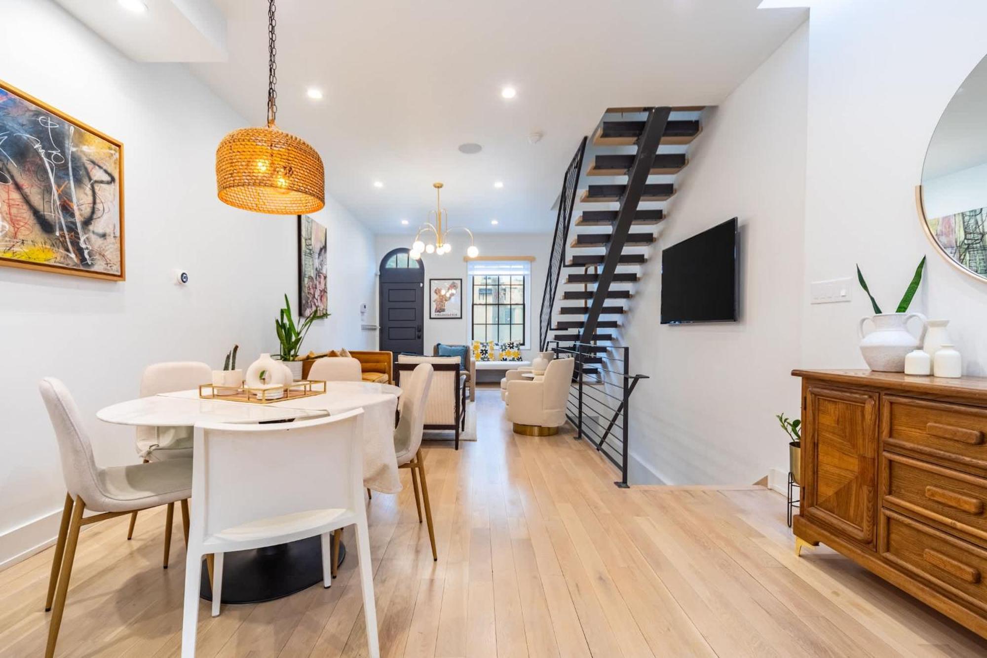 Cozy 4br Townhouse Walk To Fitler Sq & Riverwalk * Philadelphia