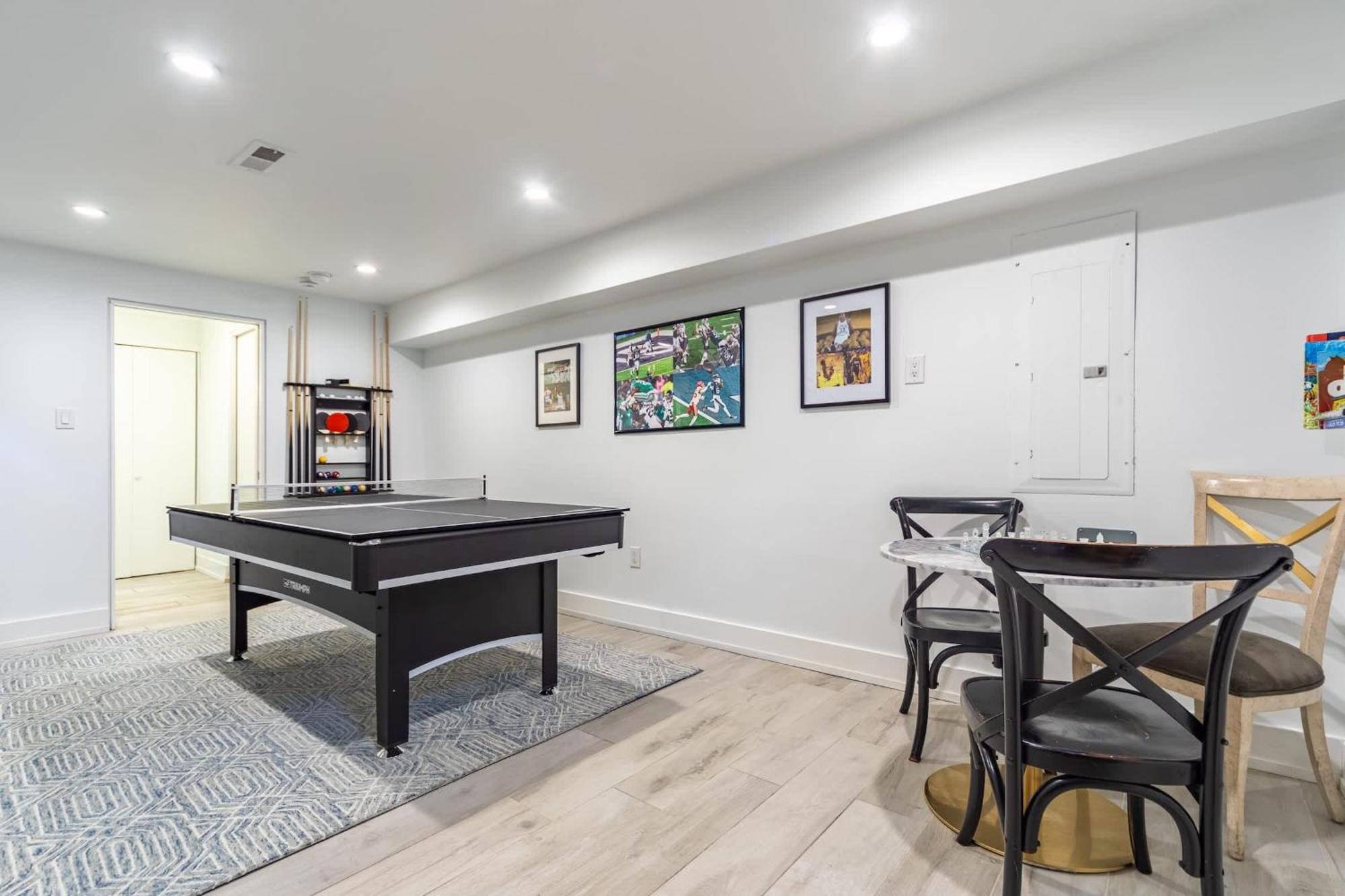 Cozy 4br Townhouse Walk To Fitler Sq & Riverwalk Holiday home *
