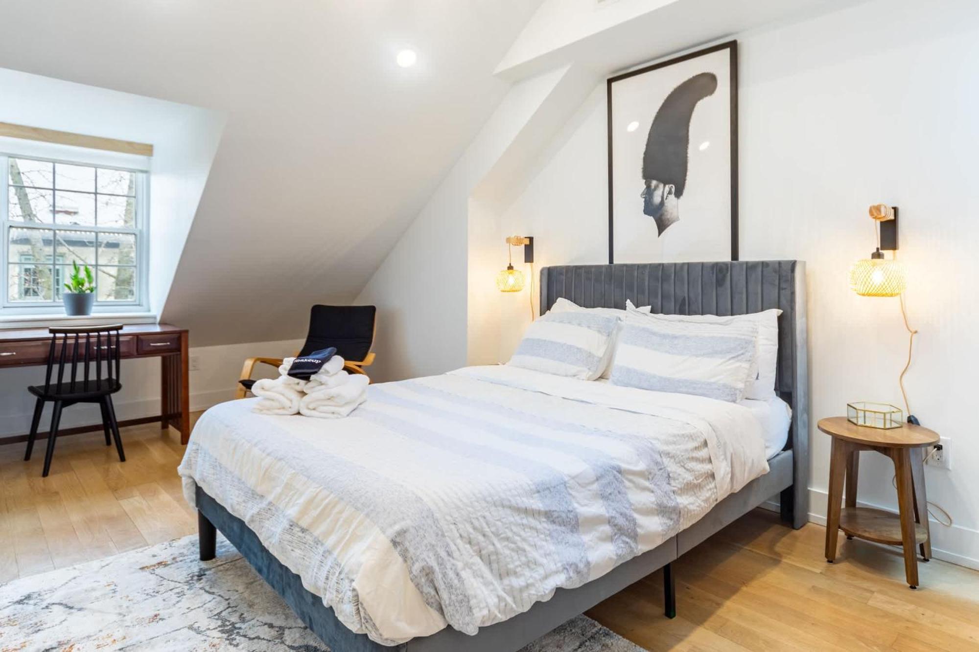 Cozy 4br Townhouse Walk To Fitler Sq & Riverwalk Holiday home