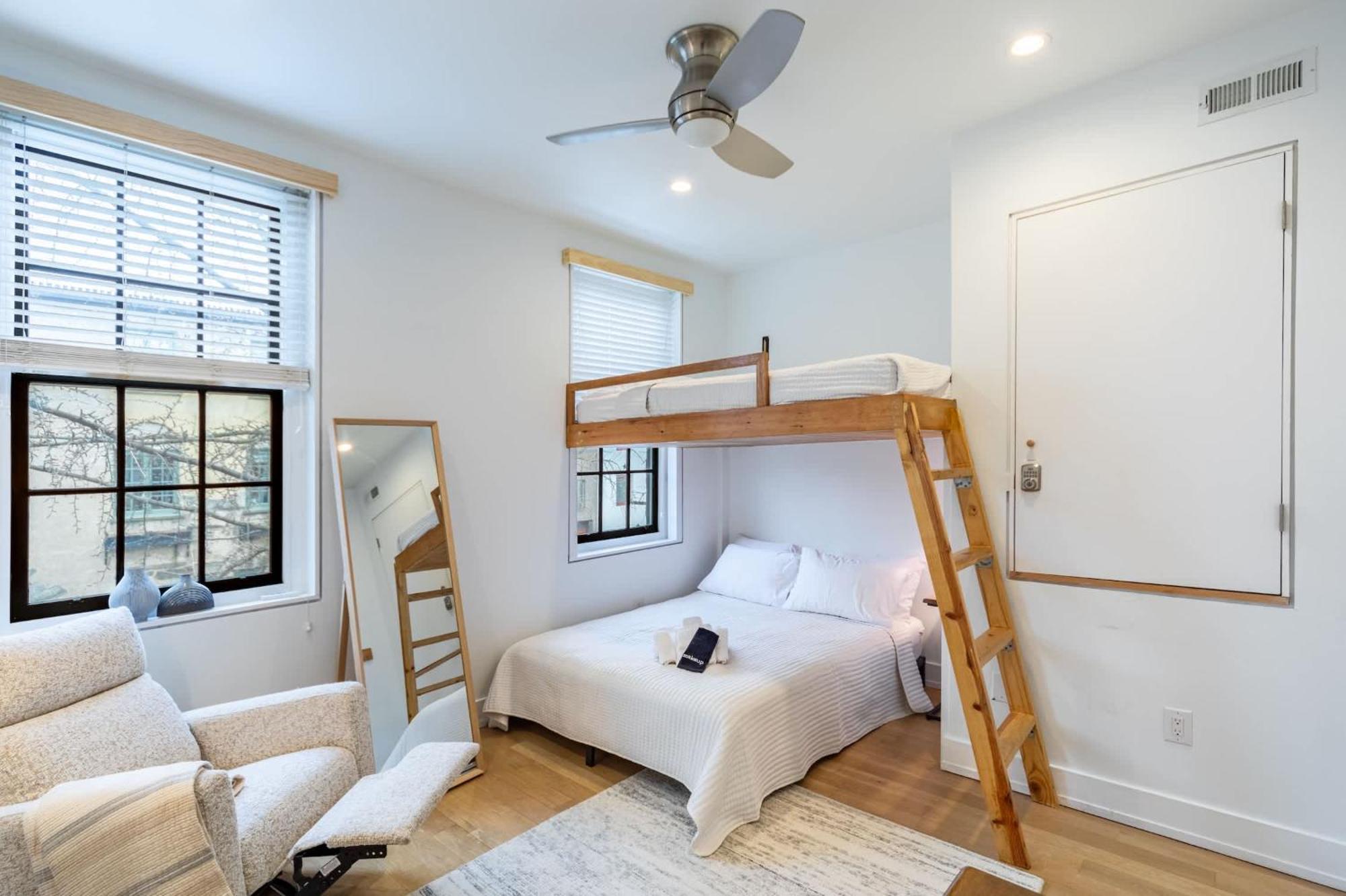 Cozy 4br Townhouse Walk To Fitler Sq & Riverwalk Philadelphia